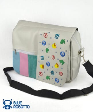 Crossing items messenger bag